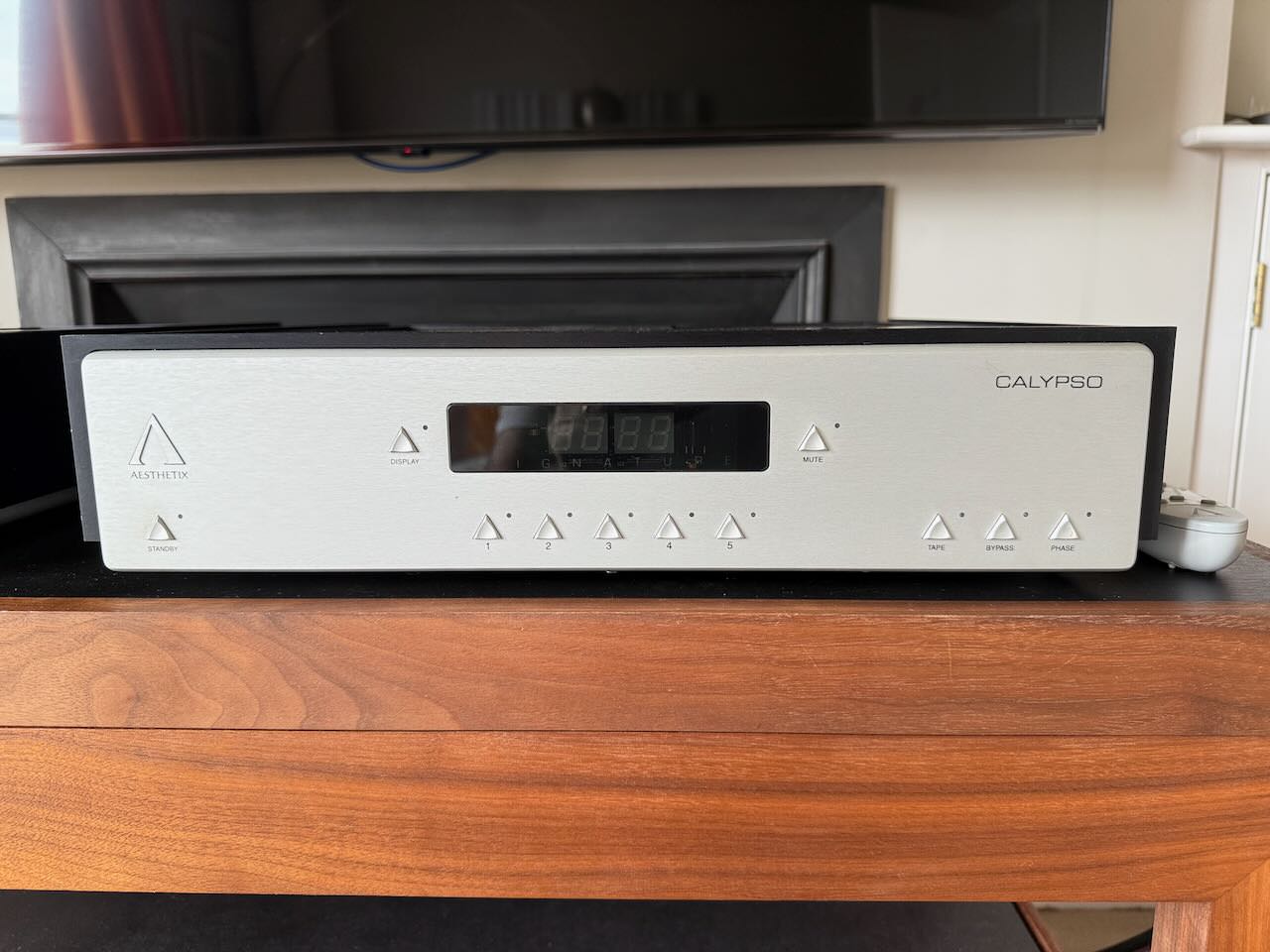 Aesthetix Calypso Signature Linestage Preamplifier – Excellent Condition